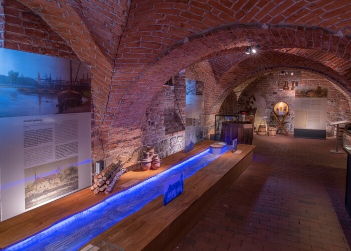 15374__WWF6351__H62_b