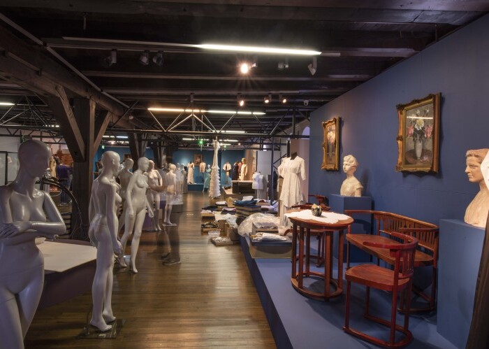 17673__WWF2405_1Bv_b