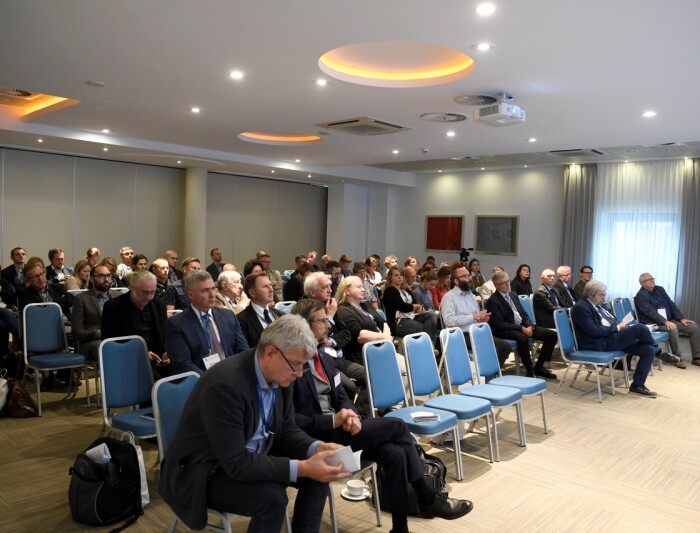 1de66dece11fdac15b389500f5772d35_resized_800_800_auto_100