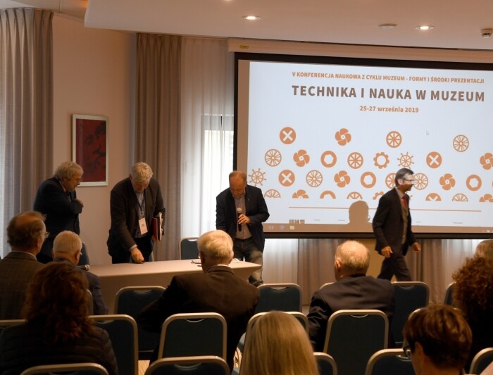 2d64244bee639e23716c0cf793e5490b_resized_800_800_auto_100