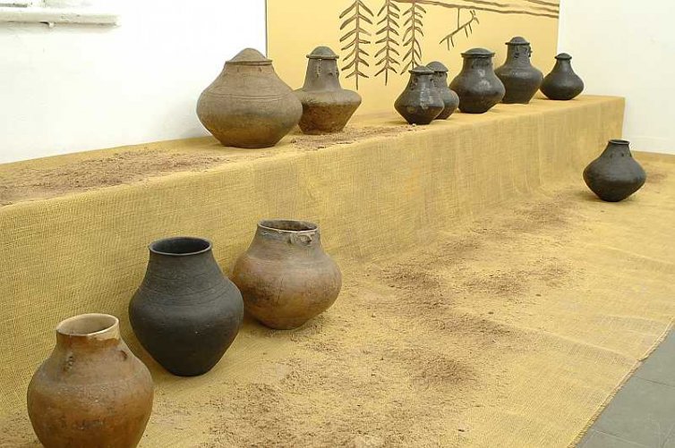 Popielnice twarzowe, ze zbiorów muzeum