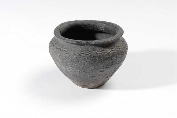 Zdonione naczynie gliniane z grodziska Wyszogród w Fordonie